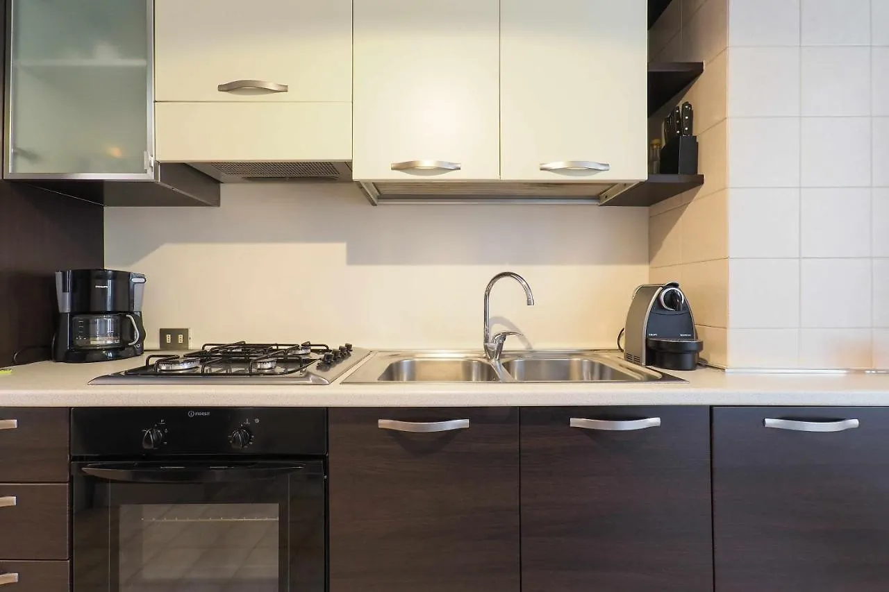 Mba24 Charming Suite Close To Metro Fieracitylife Milan Apartment