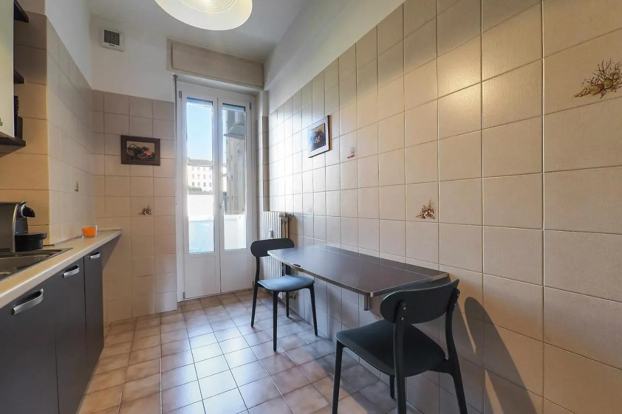 Apartment Mba24 Charming Suite Close To Metro Fieracitylife Milan